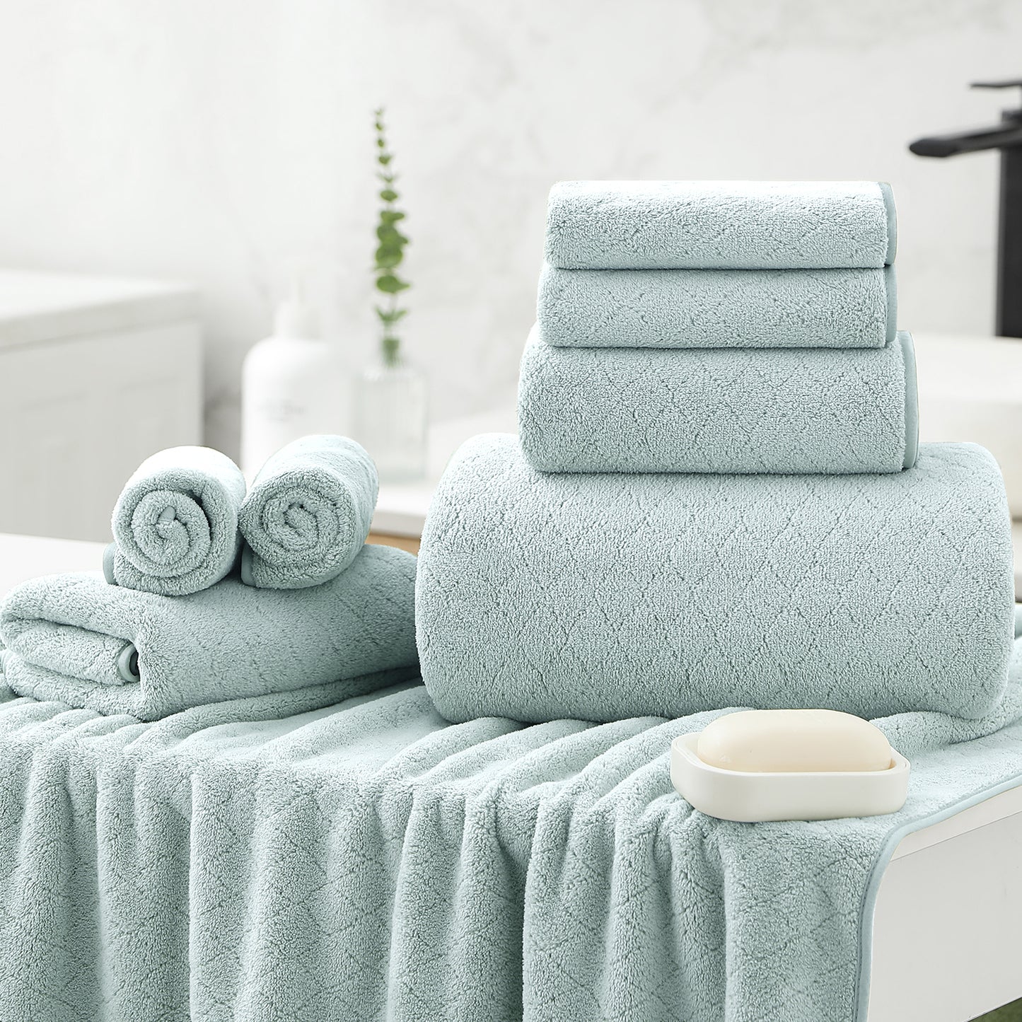 Kebury 8-Piece Towel Set: Oversize Bath, Hand & Washcloths - Ultra Soft & Absorbent