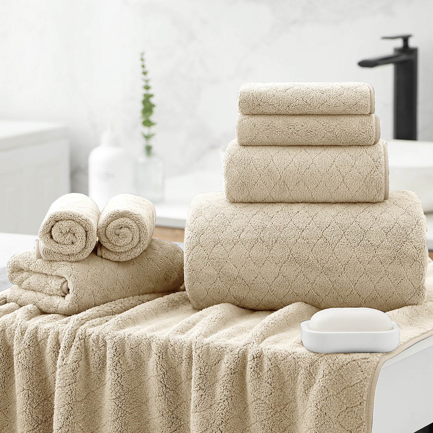 Kebury 8-Piece Towel Set: Oversize Bath, Hand & Washcloths - Ultra Soft & Absorbent