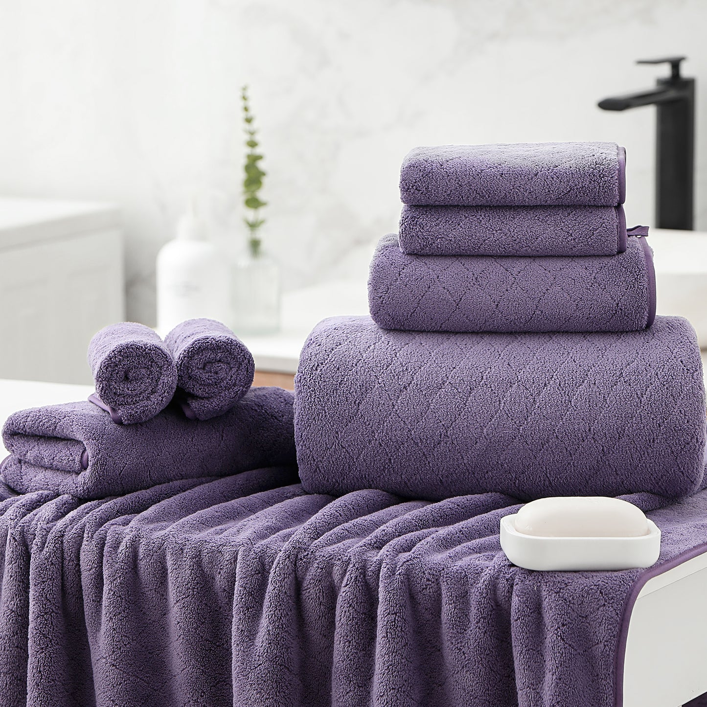 Kebury 8-Piece Towel Set: Oversize Bath, Hand & Washcloths - Ultra Soft & Absorbent