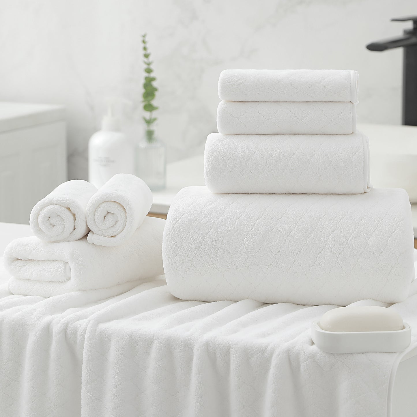 Kebury 8-Piece Towel Set: Oversize Bath, Hand & Washcloths - Ultra Soft & Absorbent